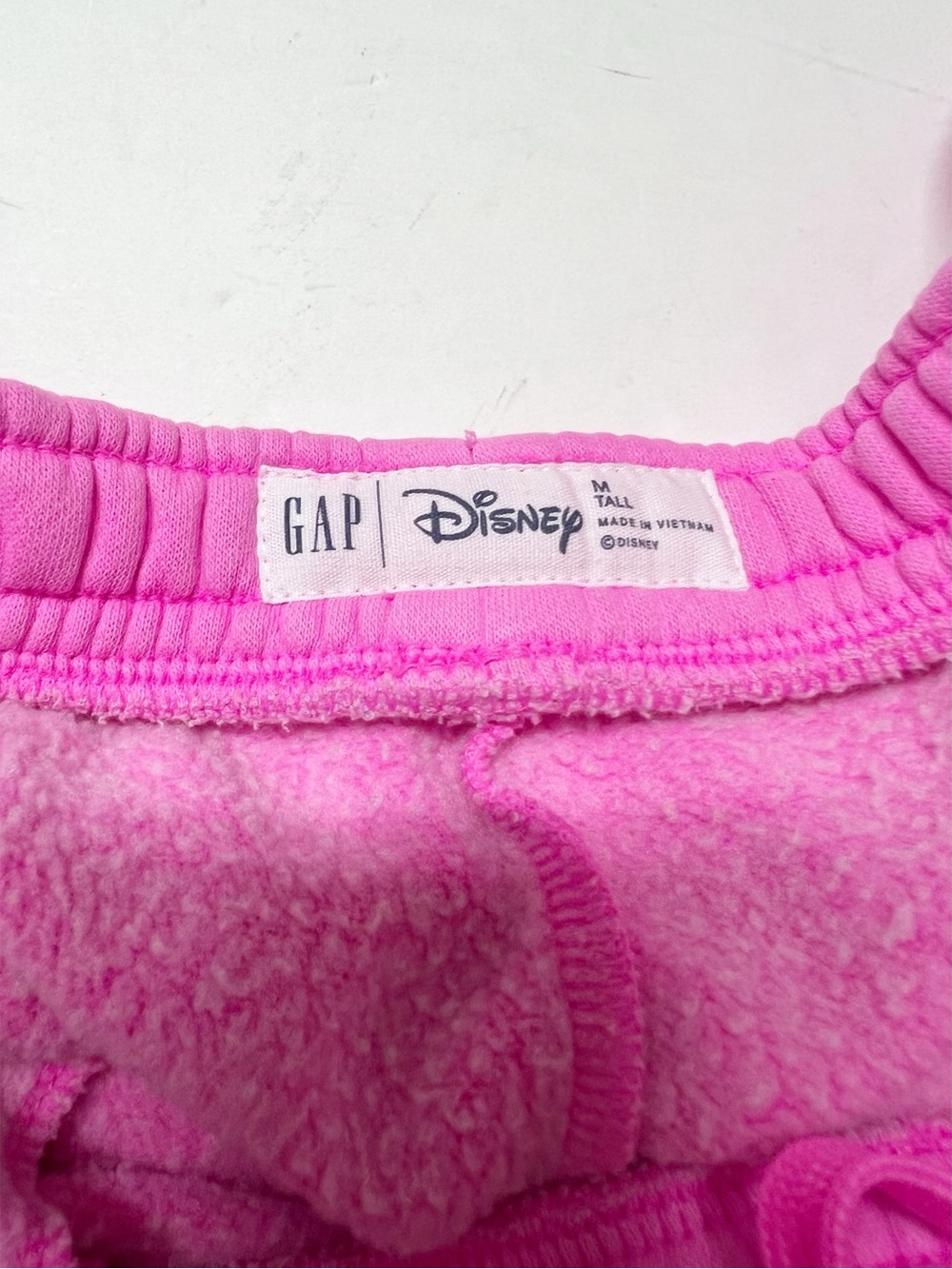 GAP Womens Standout Pink Lilo and Stitch Athletic Drawstring Shorts Size M Tall - Picture 5 of 9